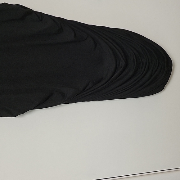 LNA - Medium, black, dress with rushing on sides - Picture 3 of 3